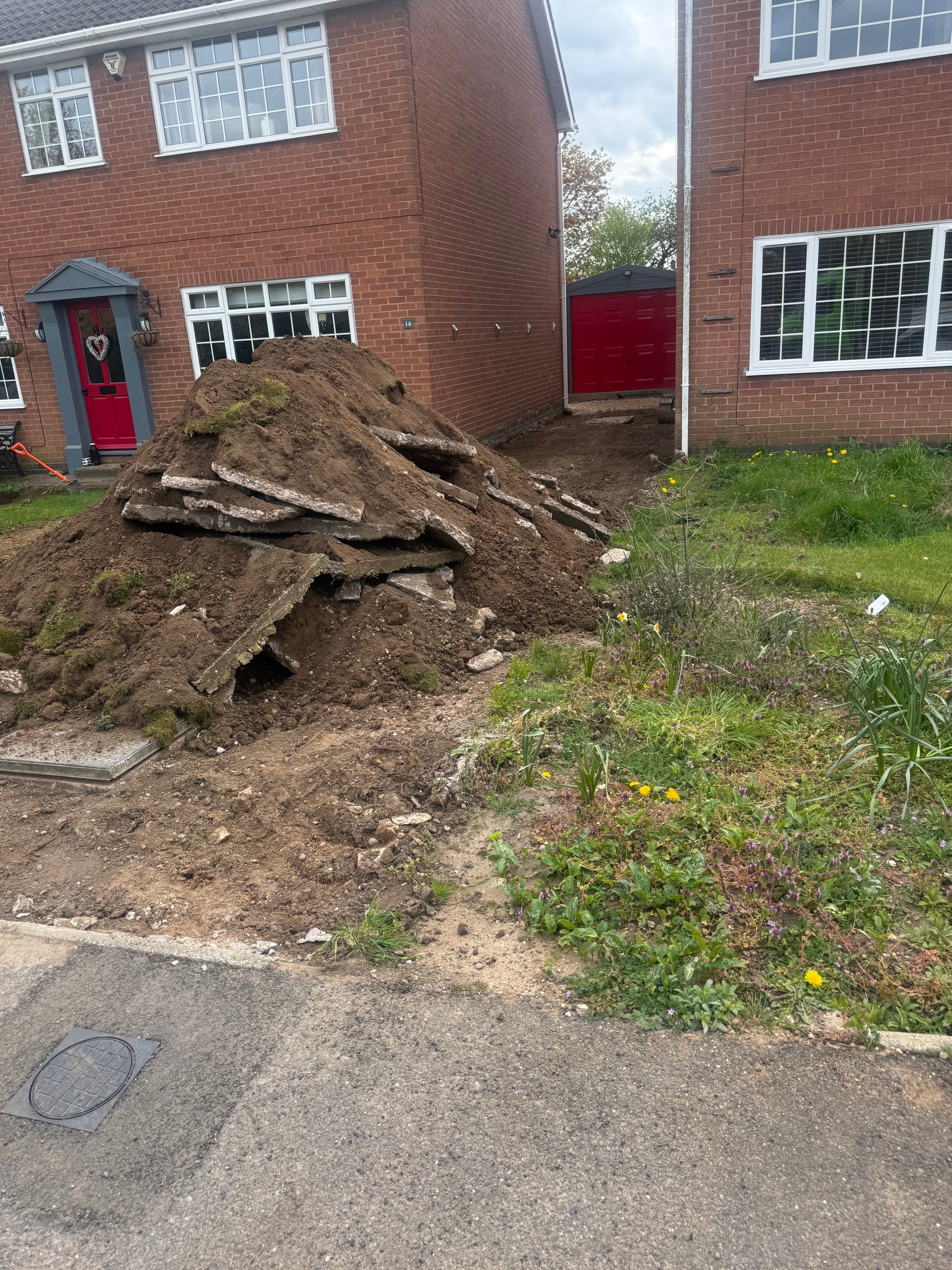 Mackleys Lane — Dig Out