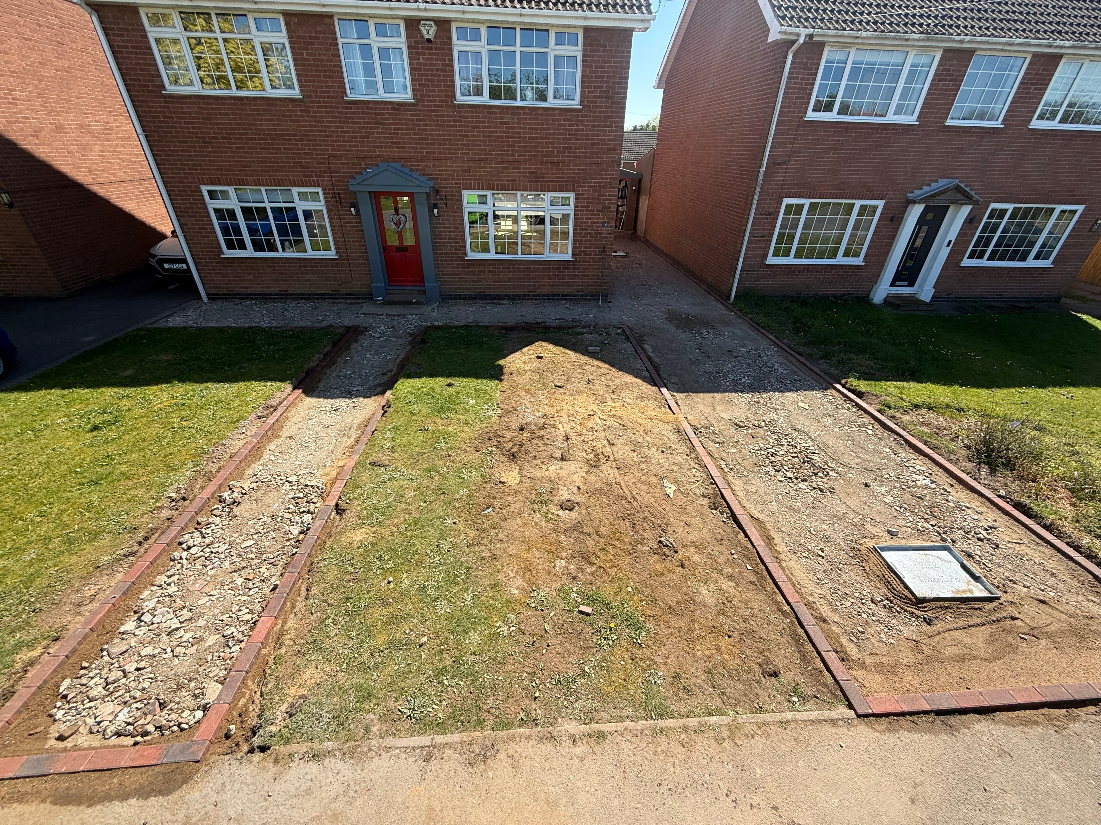 Mackleys Lane — Edging Laid